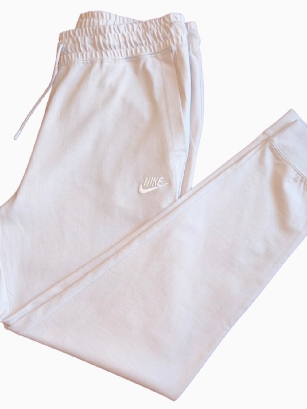 Nike Sportswear Club Fleece Mid-Rise Joggers - Picture 2 of 10